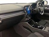 Volvo XC40 Image 2