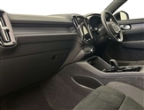 Volvo XC40 Image 2