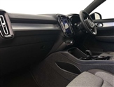 Volvo XC40 Image 2