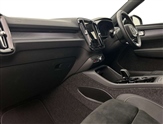 Volvo XC40 Image 2