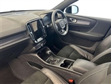 Volvo XC40 Image 2