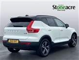 Volvo XC40 Image 2