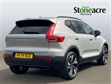 Volvo XC40 Image 2