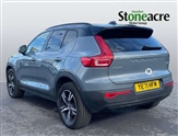Volvo XC40 Image 2