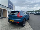 Volvo XC40 Image 2