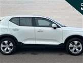 Volvo XC40 Image 2