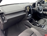 Volvo XC40 Image 2