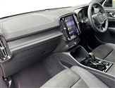 Volvo XC40 Image 2