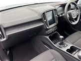 Volvo XC40 Image 2
