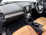 Volvo XC40 Image 2