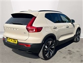 Volvo XC40 Image 2