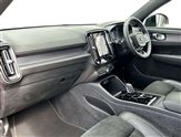 Volvo XC40 Image 2