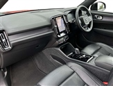 Volvo XC40 Image 2