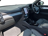 Volvo XC40 Image 2