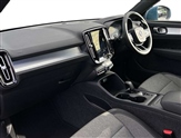 Volvo XC40 Image 2