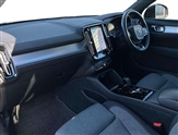 Volvo XC40 Image 2