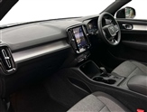 Volvo XC40 Image 2