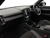 Volvo XC40 Image 2