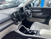 Volvo XC40 Image 2