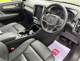 Volvo XC40 Image 2