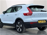 Volvo XC40 Image 2