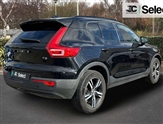 Volvo XC40 Image 2