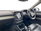 Volvo XC40 Image 2