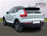Volvo XC40 Image 3