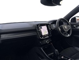 Volvo XC40 Image 2
