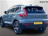 Volvo XC40 Image 2