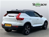 Volvo XC40 Image 2
