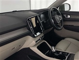 Volvo XC40 Image 2