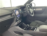 Volvo XC40 Image 2