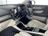 Volvo XC40 Image 2