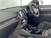 Volvo XC40 Image 2