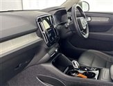 Volvo XC40 Image 2