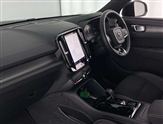 Volvo XC40 Image 2