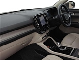 Volvo XC40 Image 2