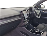 Volvo XC40 Image 2