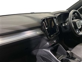 Volvo XC40 Image 2