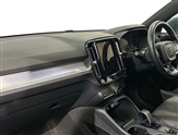 Volvo XC40 Image 2
