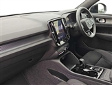 Volvo XC40 Image 2