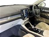 Volvo XC40 Image 2