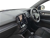 Volvo XC40 Image 2