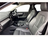 Volvo XC40 Image 2