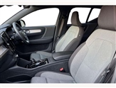 Volvo XC40 Image 2