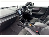 Volvo XC40 Image 2