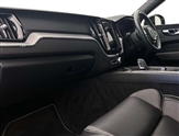 Volvo XC60 Image 2