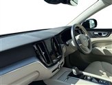 Volvo XC60 Image 2