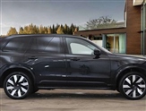 Volvo XC90 Image 2
